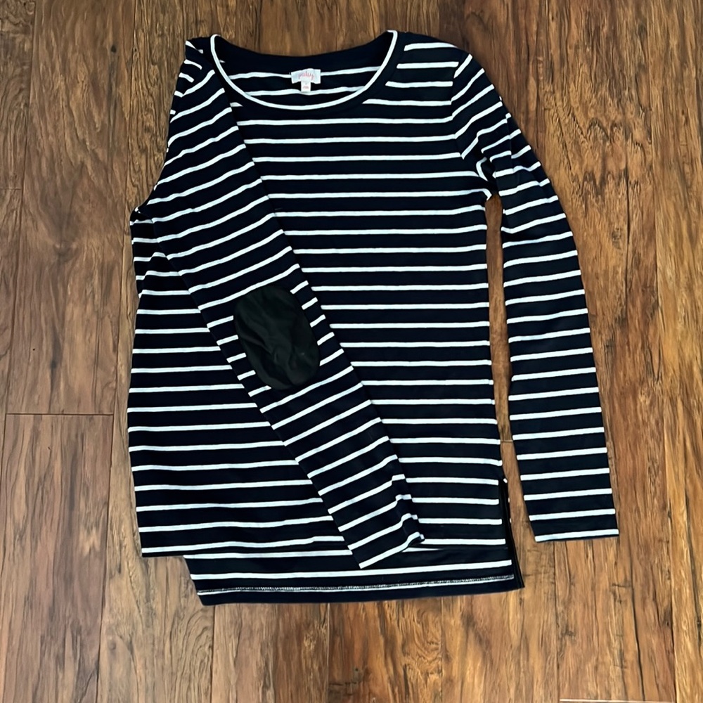 Cute striped shirt